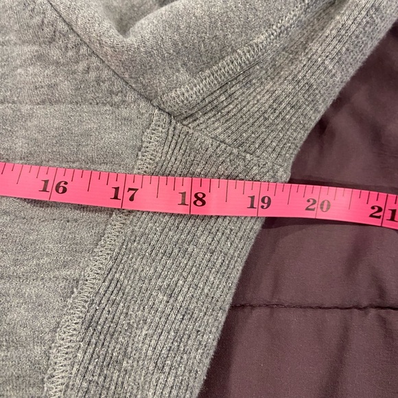 lululemon athletica Light Gray Women's Size 8 - Picture 7 of 9